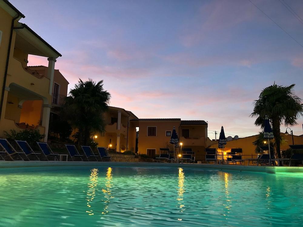 Residence Corte Dei Venti Budoni Luaran gambar