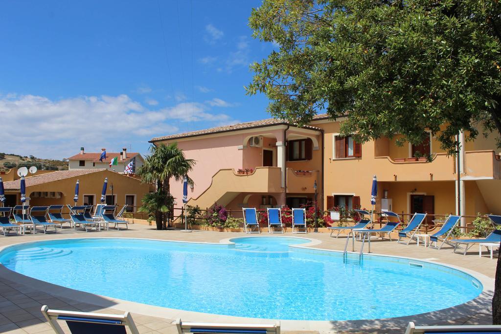 Residence Corte Dei Venti Budoni Luaran gambar