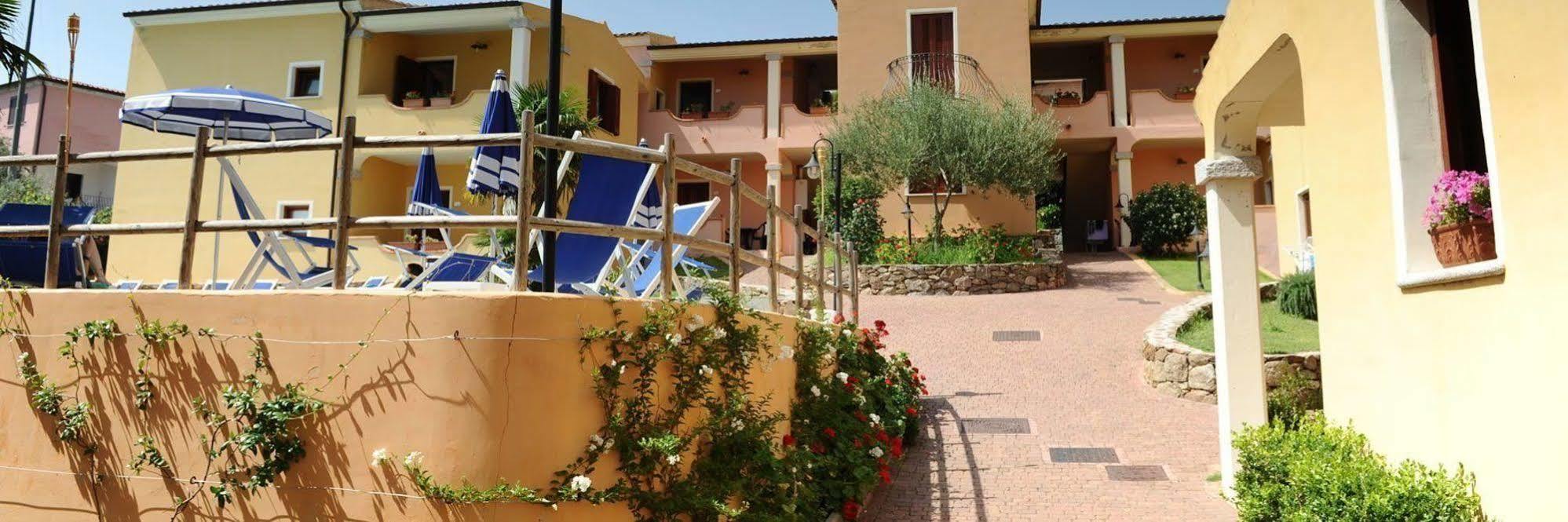Residence Corte Dei Venti Budoni Luaran gambar