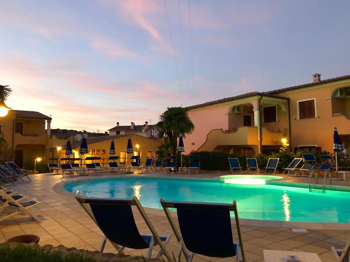 Residence Corte Dei Venti Budoni Luaran gambar